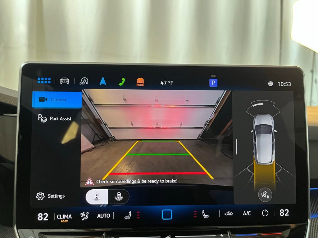 Certified 2025 Volkswagen Golf w/ Euro Stye Package image 18