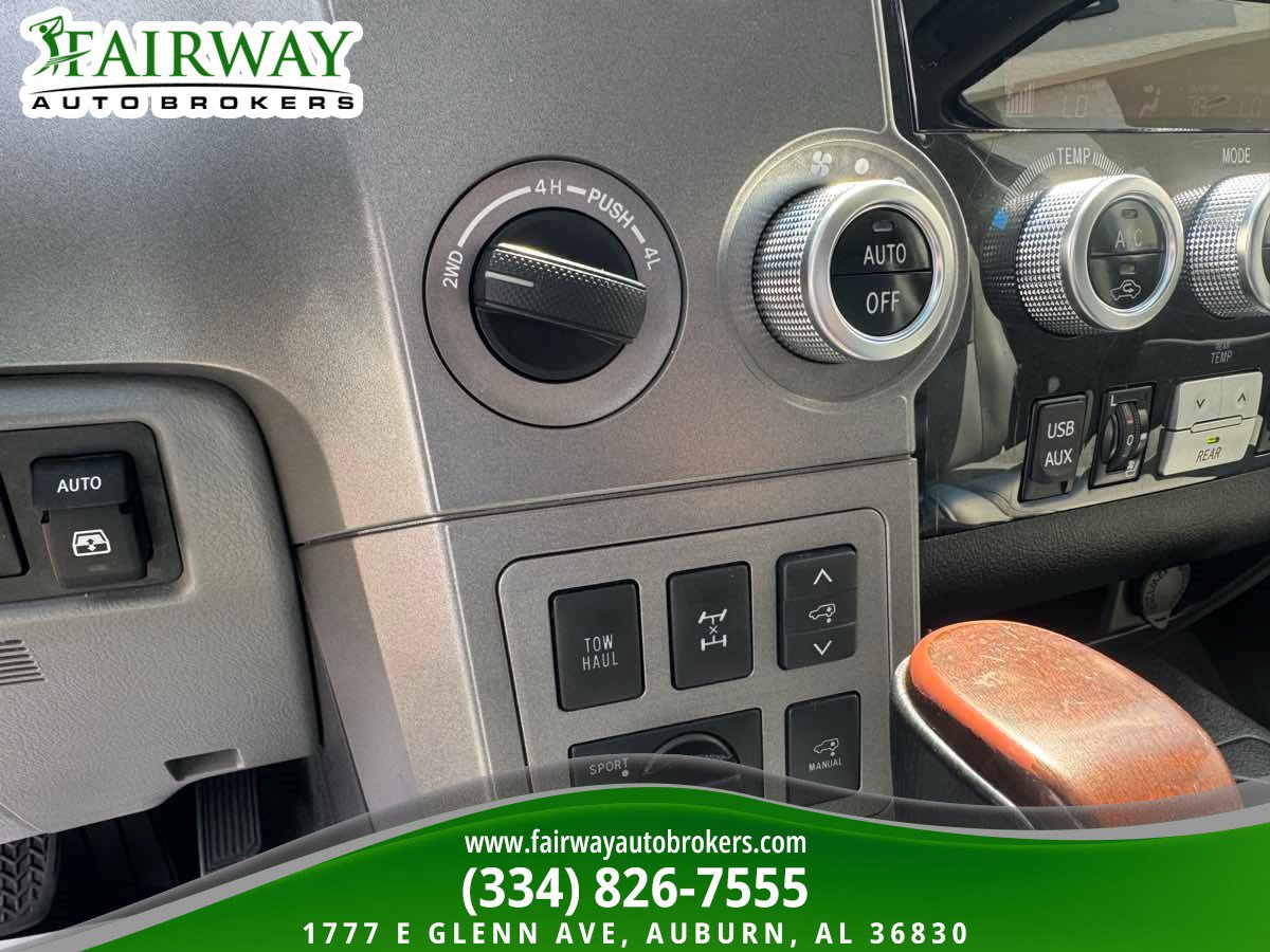 Used 2015 Toyota Sequoia Platinum AWD/4WD image 24