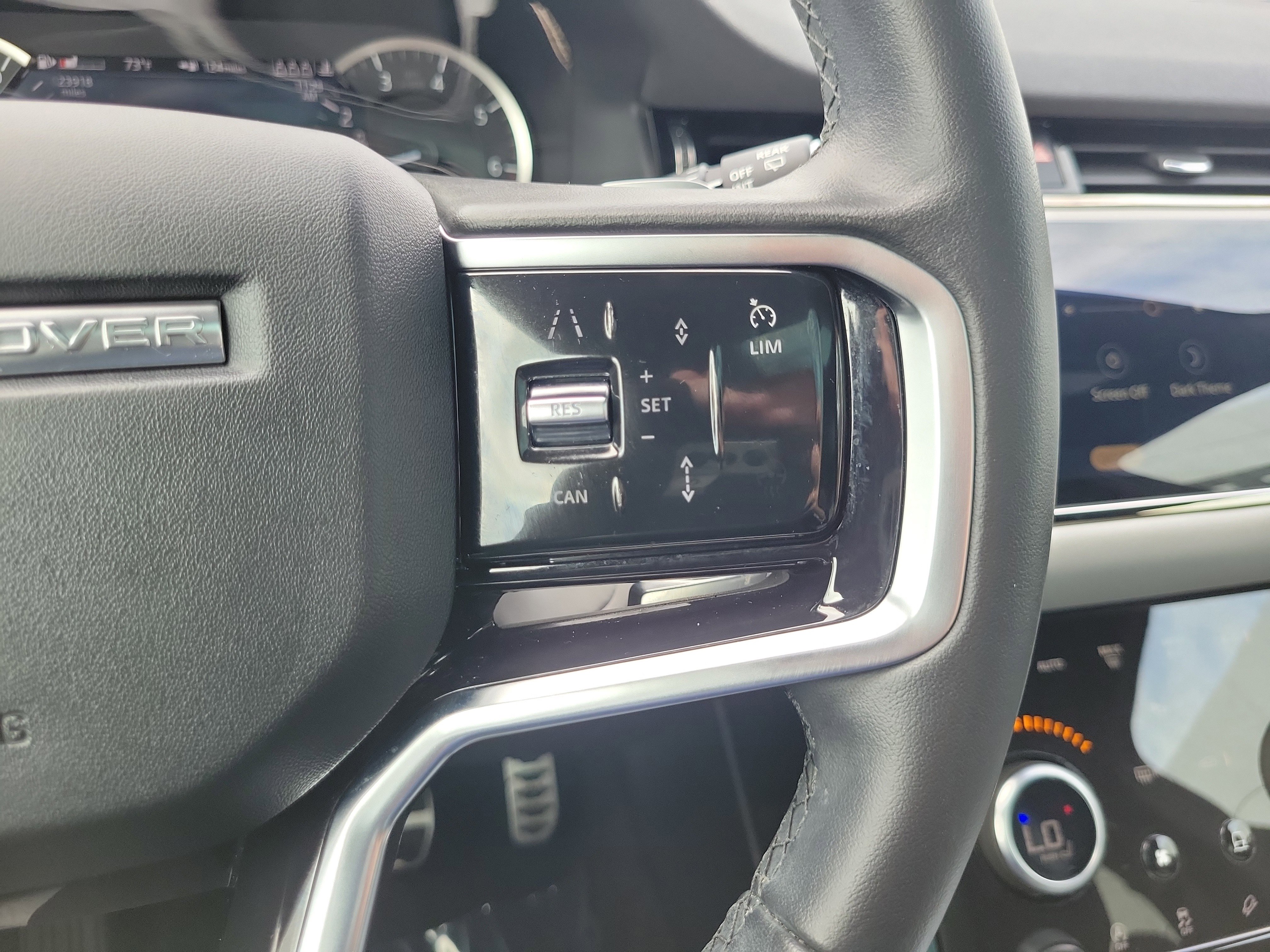 Used 2023 Land Rover Range Rover Evoque R-Dynamic SE image 22