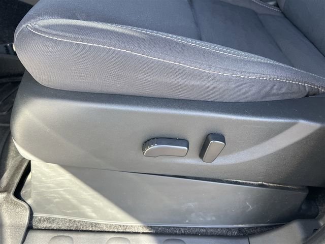 Used 2024 Nissan Frontier SV w/ SV Convenience Package image 19