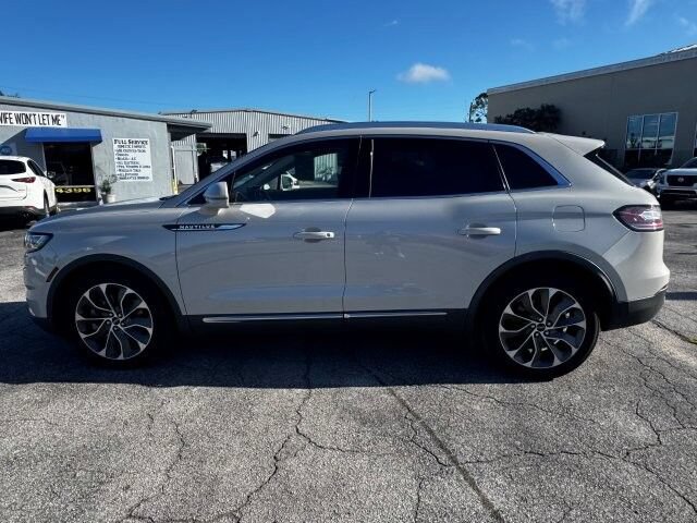 Used 2022 Lincoln Nautilus Reserve AWD/4WD image 4