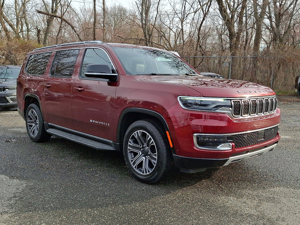 Used 2024 Jeep Wagoneer L Series II w/ Flexible Seating Group image 6