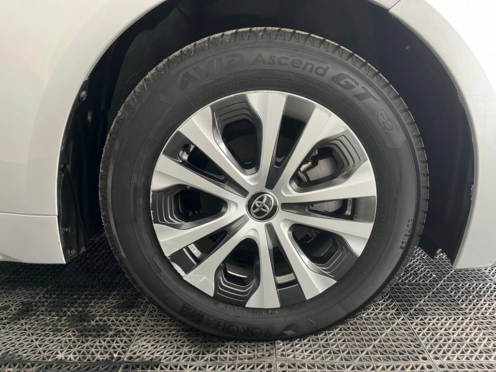 Used 2022 Toyota Corolla LE image 27