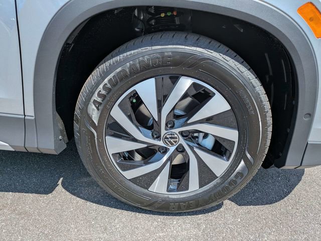 New 2026 Volkswagen Tiguan S FWD image 11
