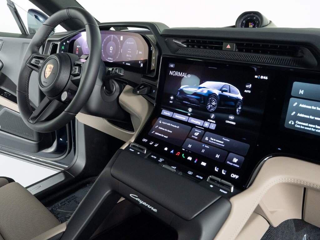 New 2026 Porsche Cayenne S AWD/4WD image 34