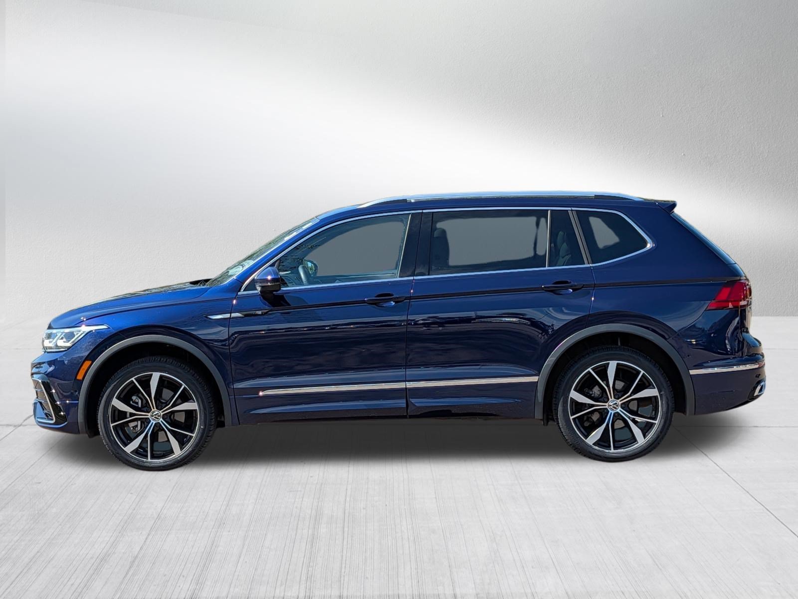 Certified 2023 Volkswagen Tiguan SEL R-Line AWD/4WD image 4
