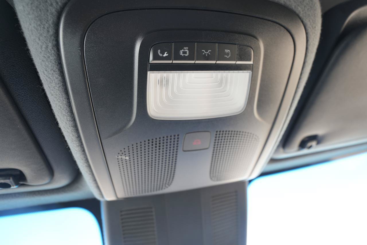 Used 2024 Mercedes-Benz Sprinter 2500 image 32
