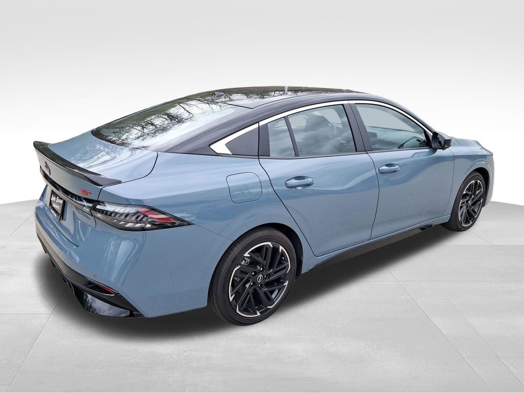 New 2026 Nissan Sentra SR w/ SR Premium Package FWD image 5