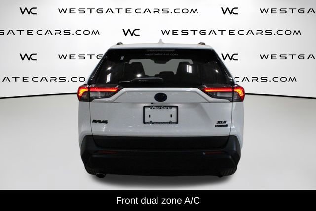 Used 2019 Toyota RAV4 XLE AWD/4WD image 7