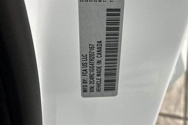 New 2026 Chrysler Pacifica Limited w/ Uconnect Theater Family Group image 23