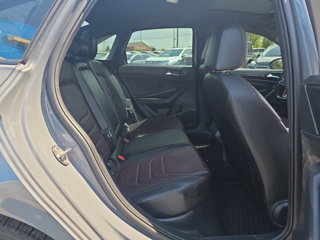 Used 2023 Volkswagen Jetta GLI Autobahn FWD image 12