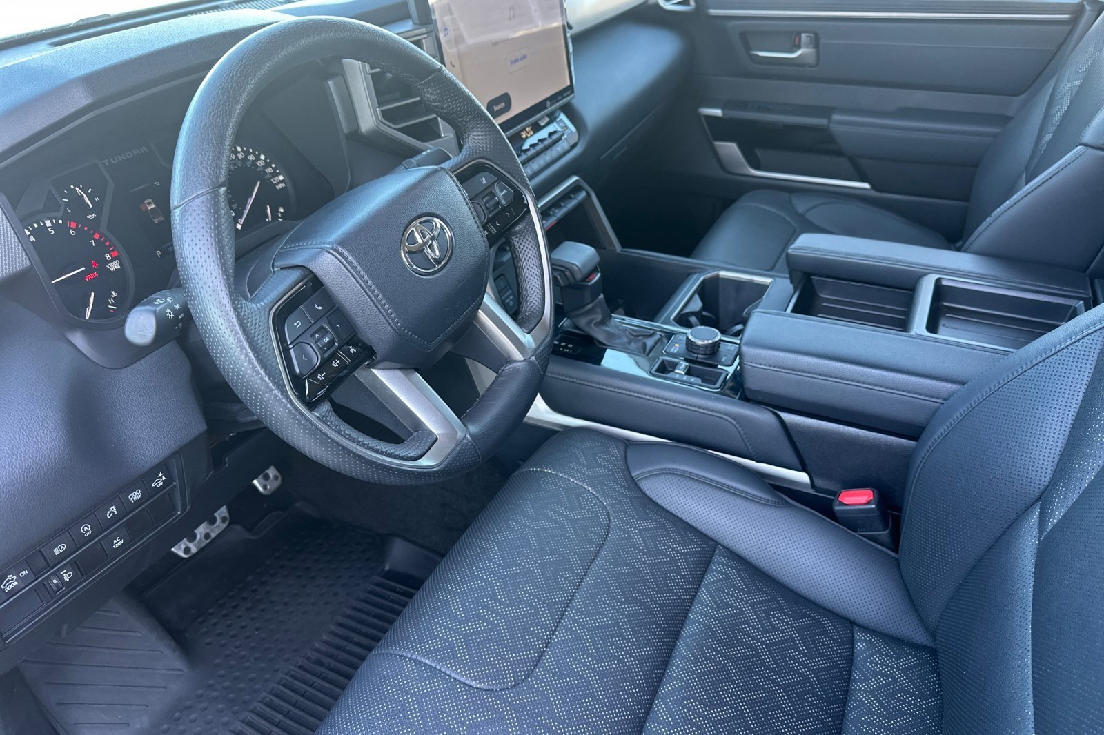 Used 2023 Toyota Tundra Limited image 9