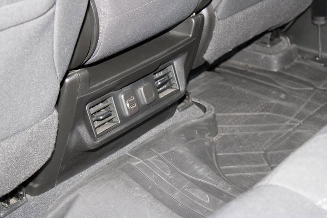 Used 2022 Chevrolet Silverado 1500 LT w/ Z71 Off-Road Package image 18