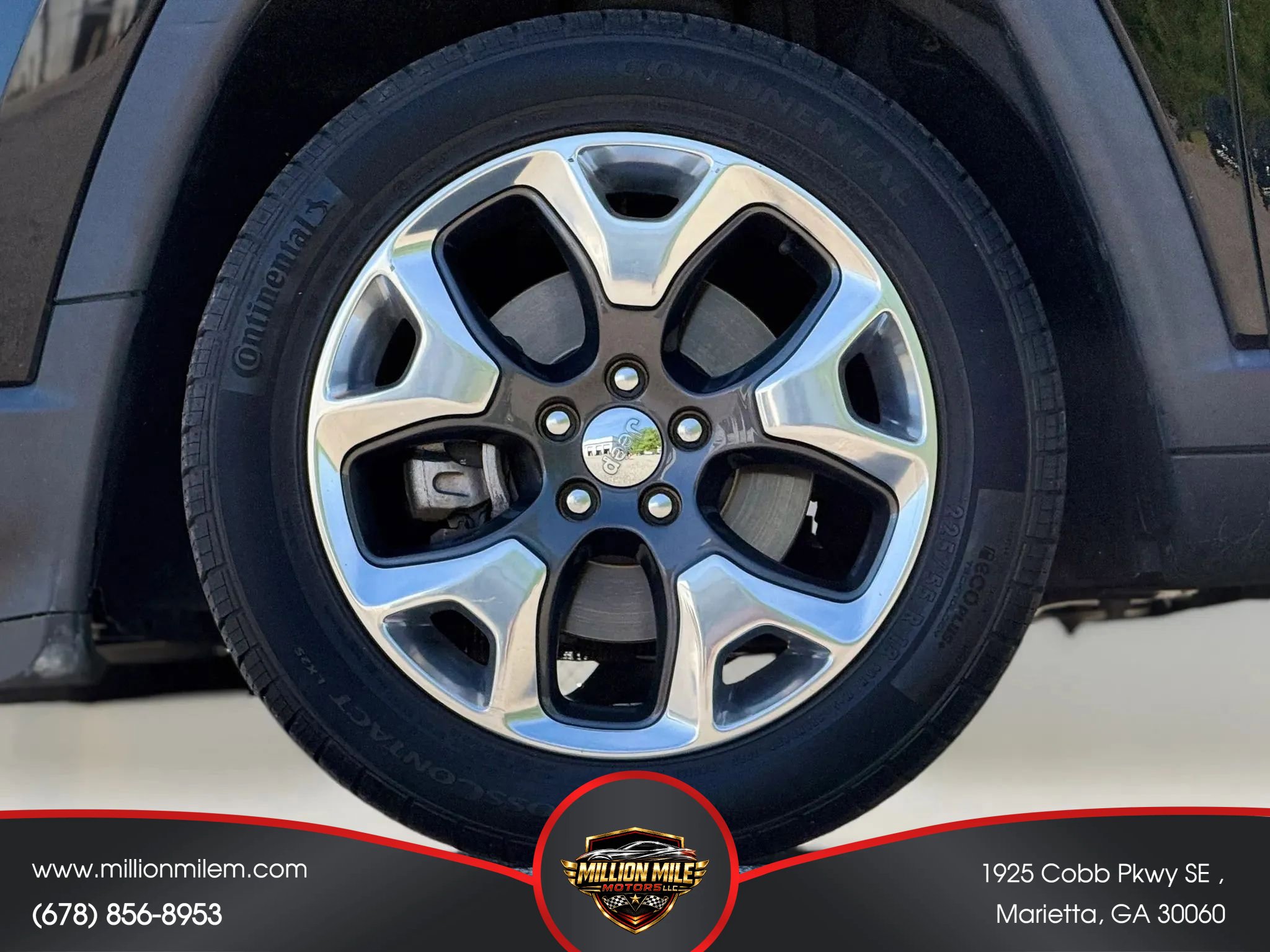 Used 2019 Jeep Compass Limited FWD image 30