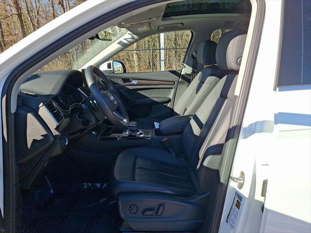 Certified 2023 Audi Q5 Premium w/ Convenience Package AWD/4WD image 14