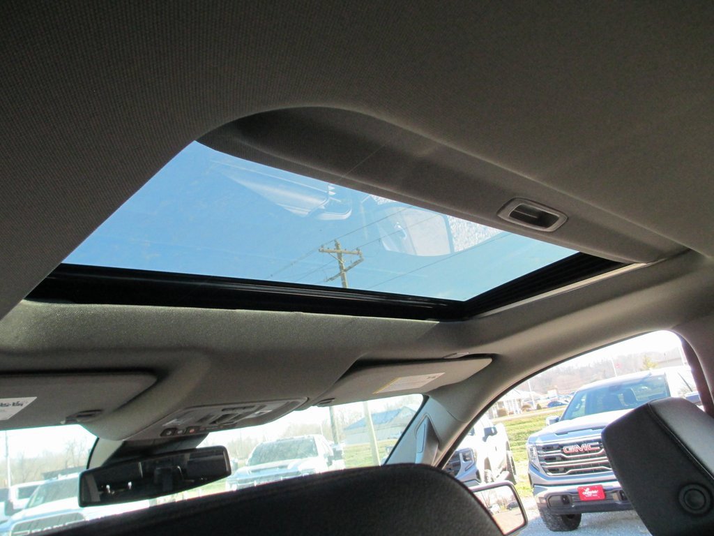 New 2026 GMC Sierra 1500 SLT w/ SLT Convenience Package image 13