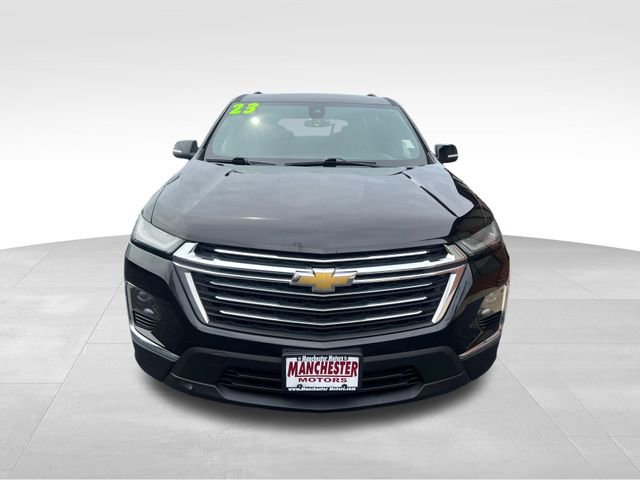 Used 2023 Chevrolet Traverse LT image 2