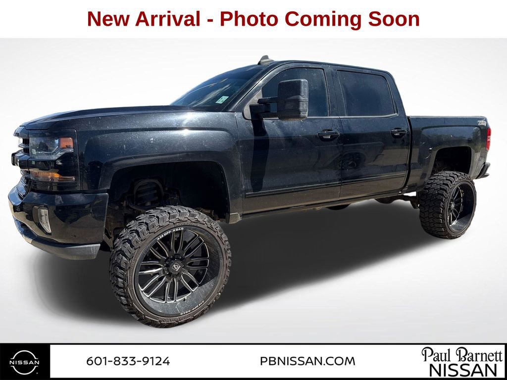 Used 2017 Chevrolet Silverado 1500 LT w/ All Star Edition image 2