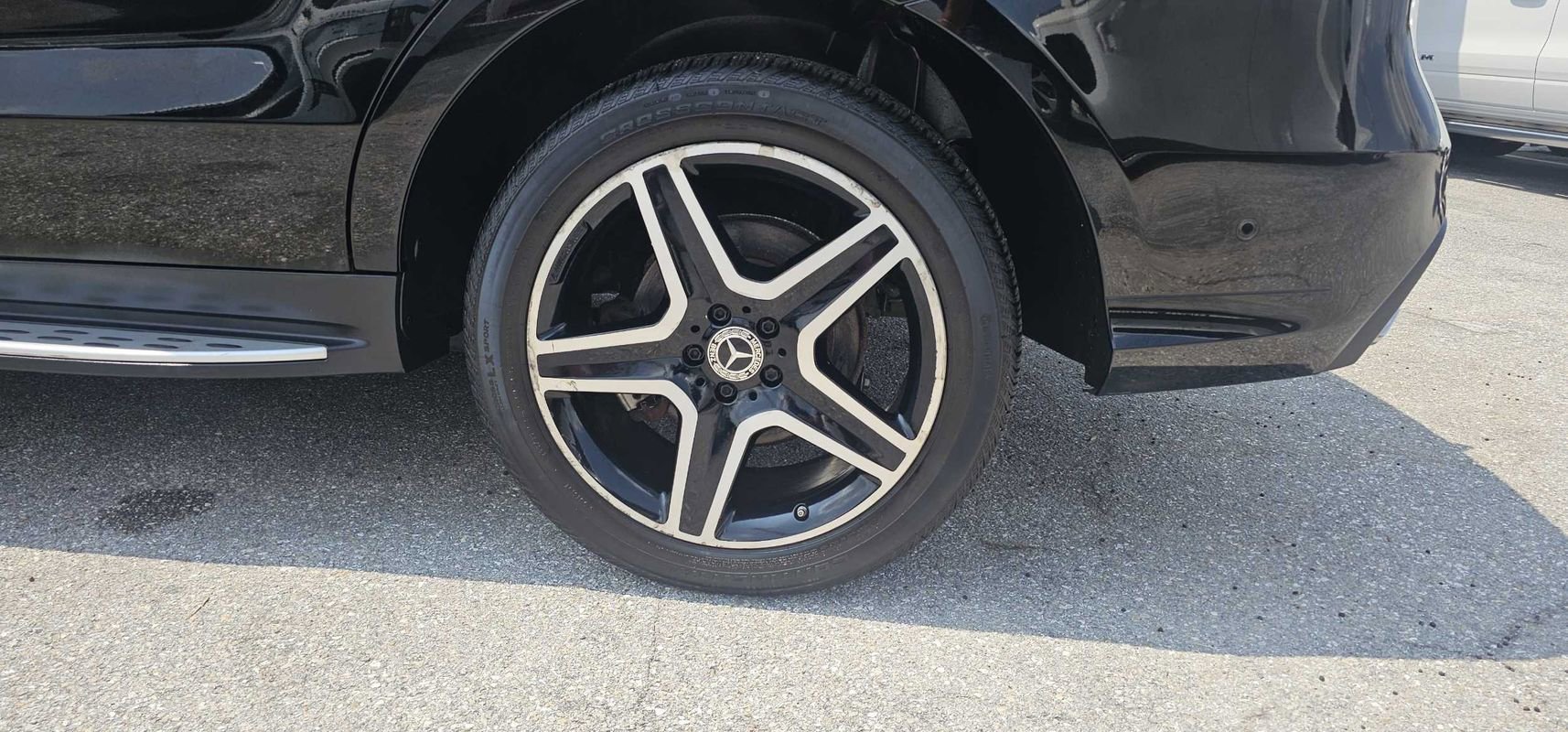 Used 2017 Mercedes-Benz GLE 350 4MATIC image 4