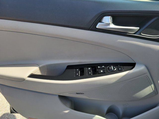 Used 2019 Hyundai Tucson Sport w/ Cargo Package FWD image 28