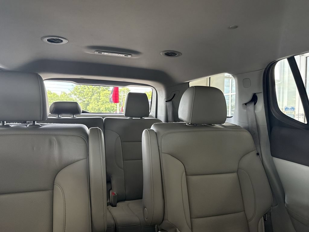 Certified 2022 GMC Acadia SLT FWD image 32
