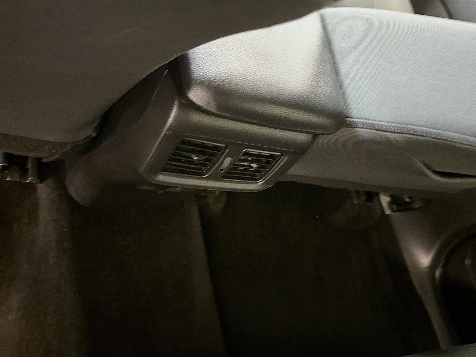 Used 2024 Toyota RAV4 LE image 28