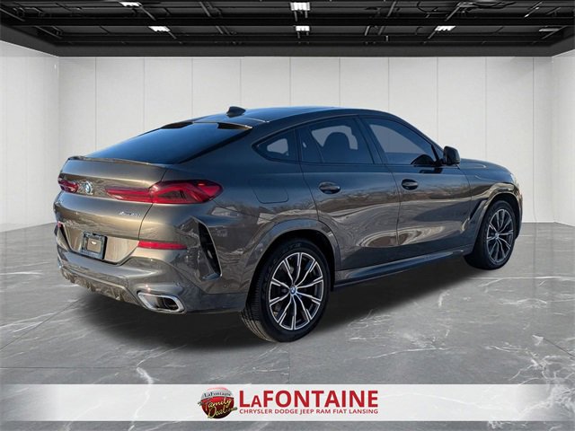 Used 2023 BMW X6 xDrive40i w/ M Sport Package image 5