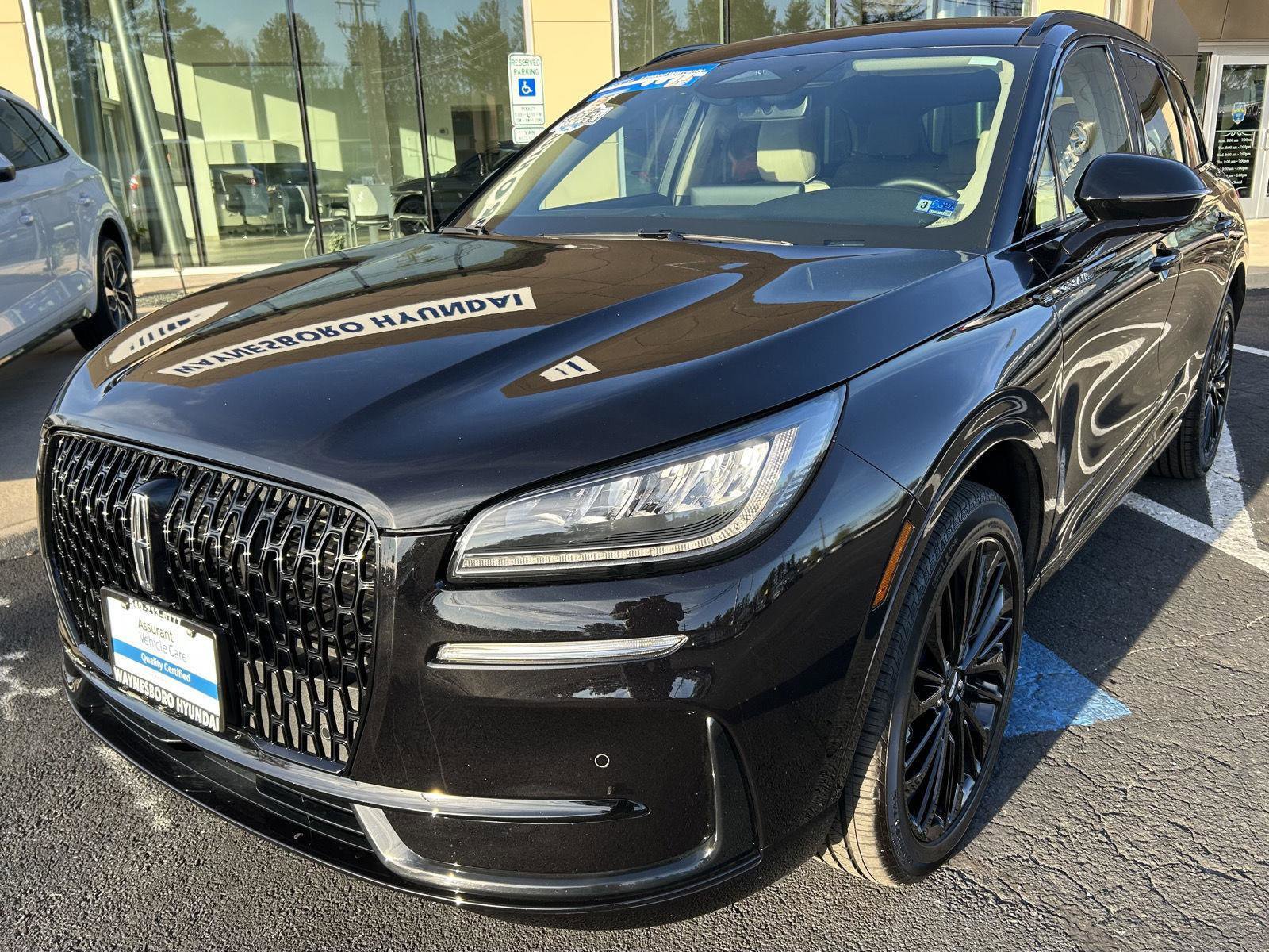 Used 2025 Lincoln Corsair AWD w/ Equipment Group 101A image 2