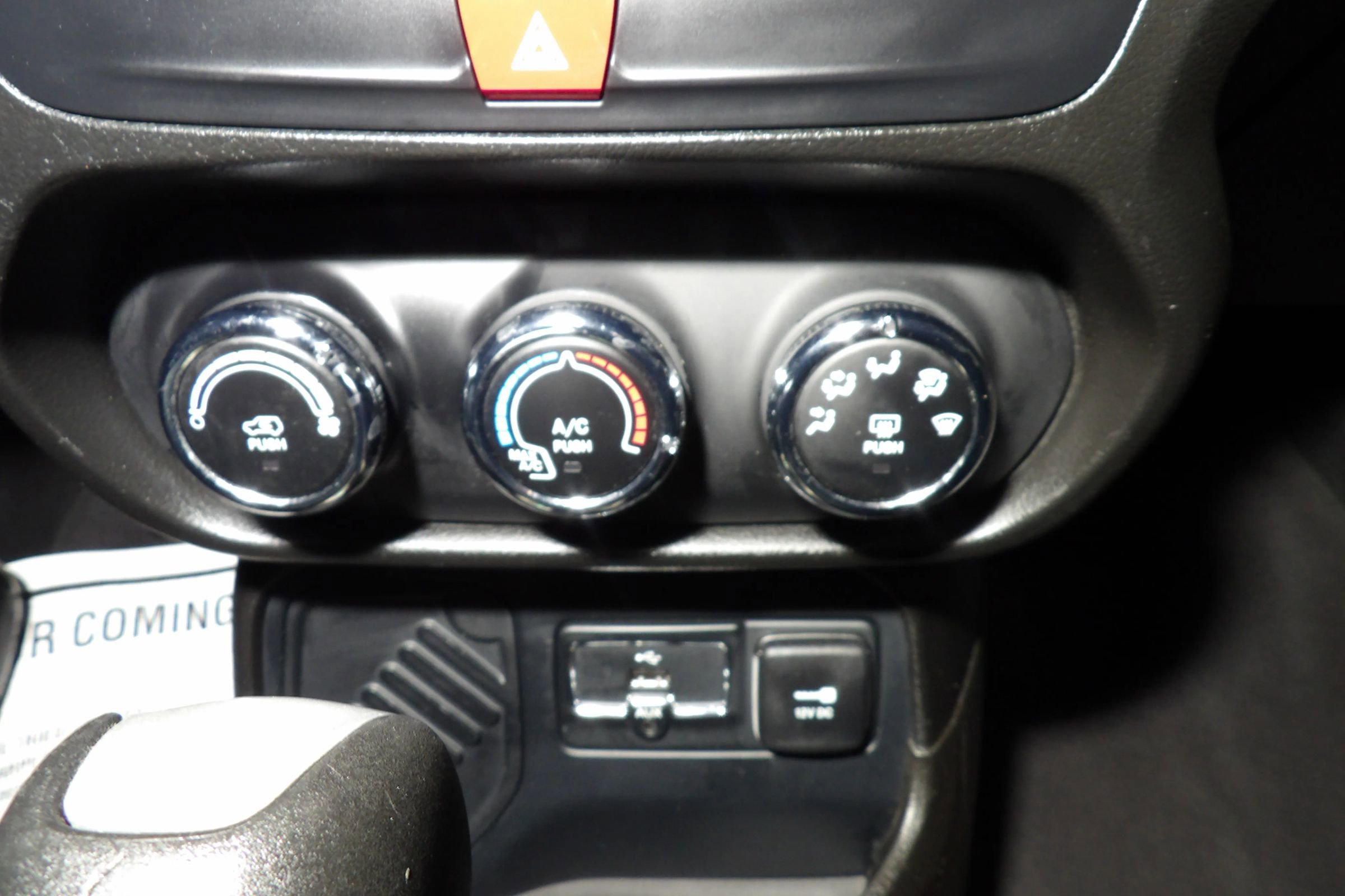 Used 2017 Jeep Renegade Sport w/ Power & Air Group FWD image 13