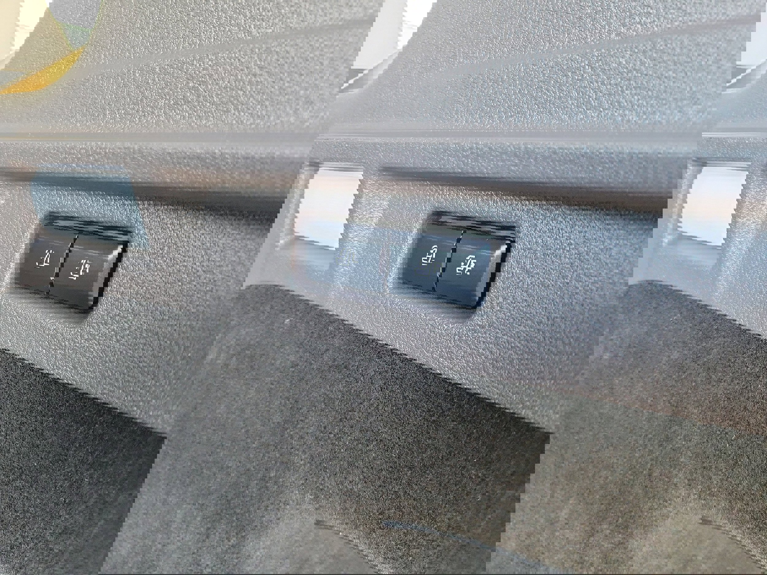 Used 2022 Lincoln Corsair Reserve w/ Equipment Group 201A image 8