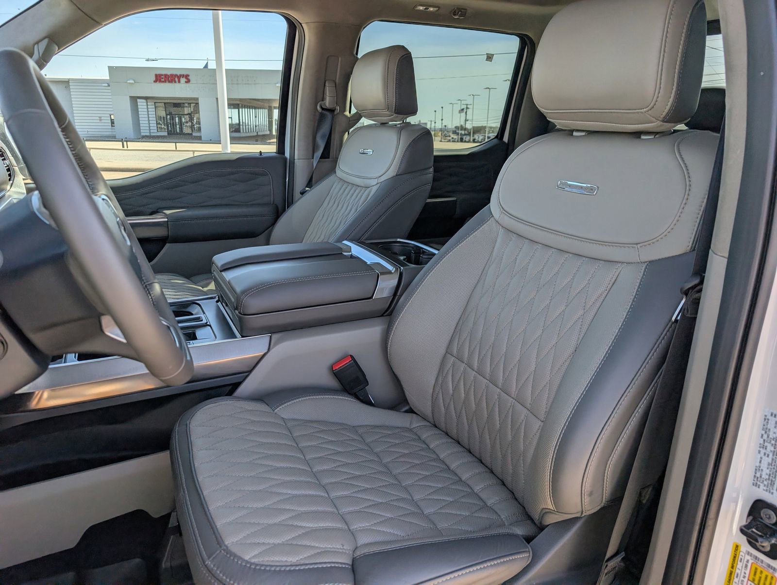 Used 2025 Ford F150 Platinum w/ Equipment Group 703A Plus image 25