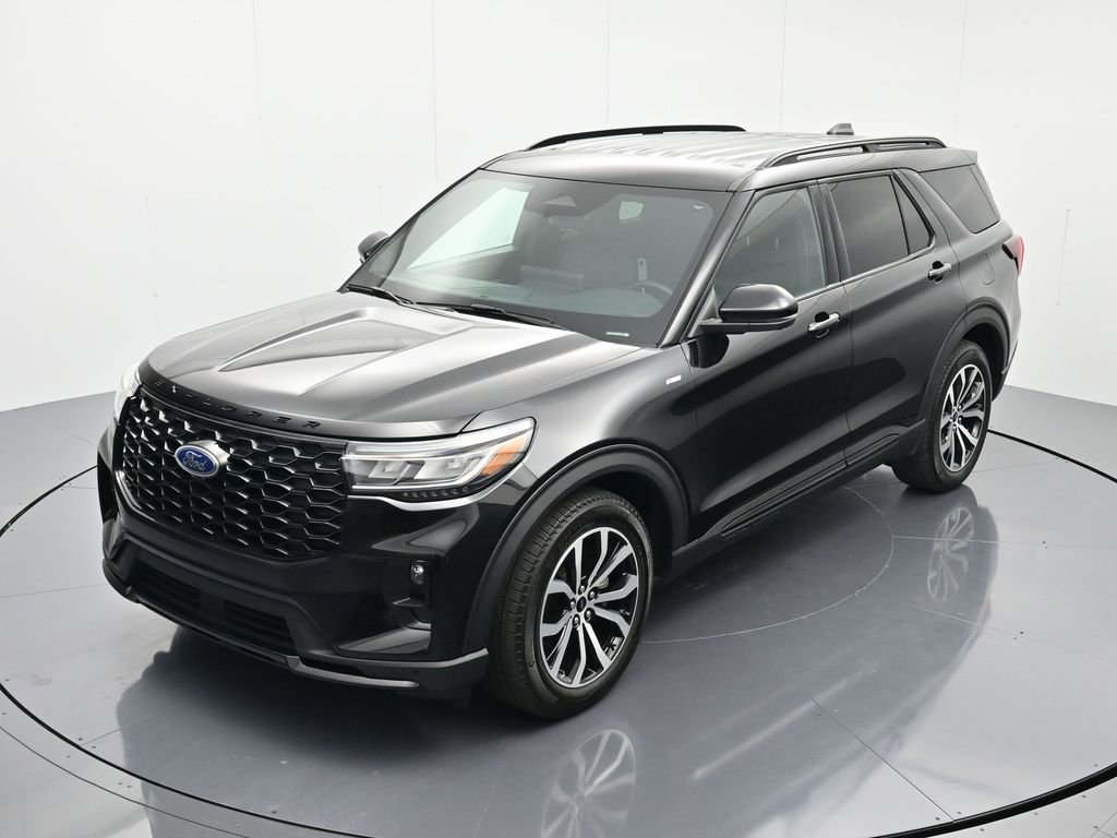 Certified 2025 Ford Explorer ST-Line w/ Premium Package image 30