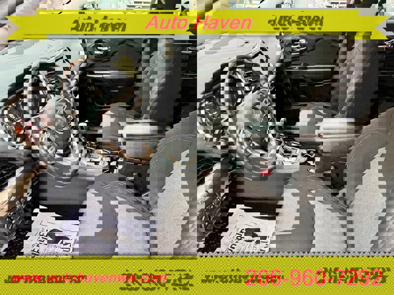 Used 2014 Jeep Cherokee Latitude w/ Cold Weather Group AWD/4WD image 10