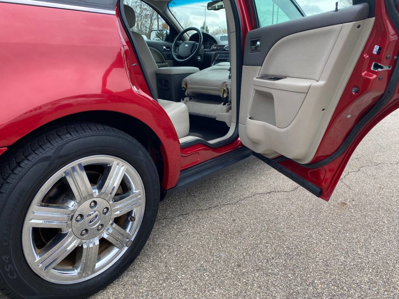 Used 2009 Ford Taurus Limited image 44