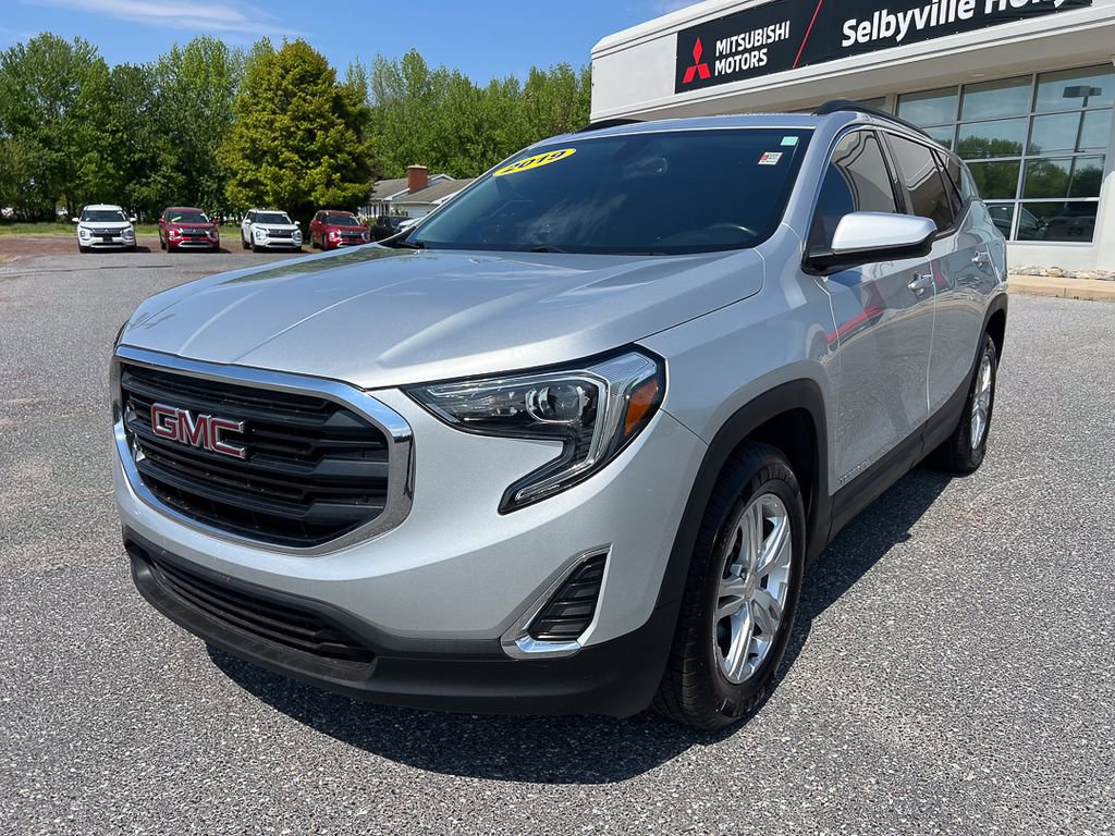 Used 2019 GMC Terrain SLE w/ Driver Convenience Package AWD/4WD image 1
