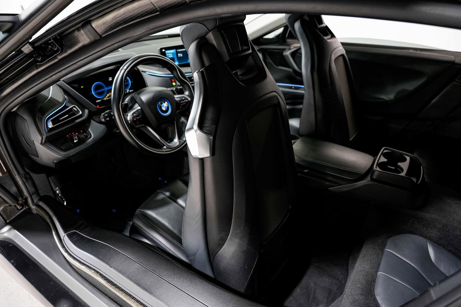 Used 2019 BMW i8 Coupe AWD/4WD image 19