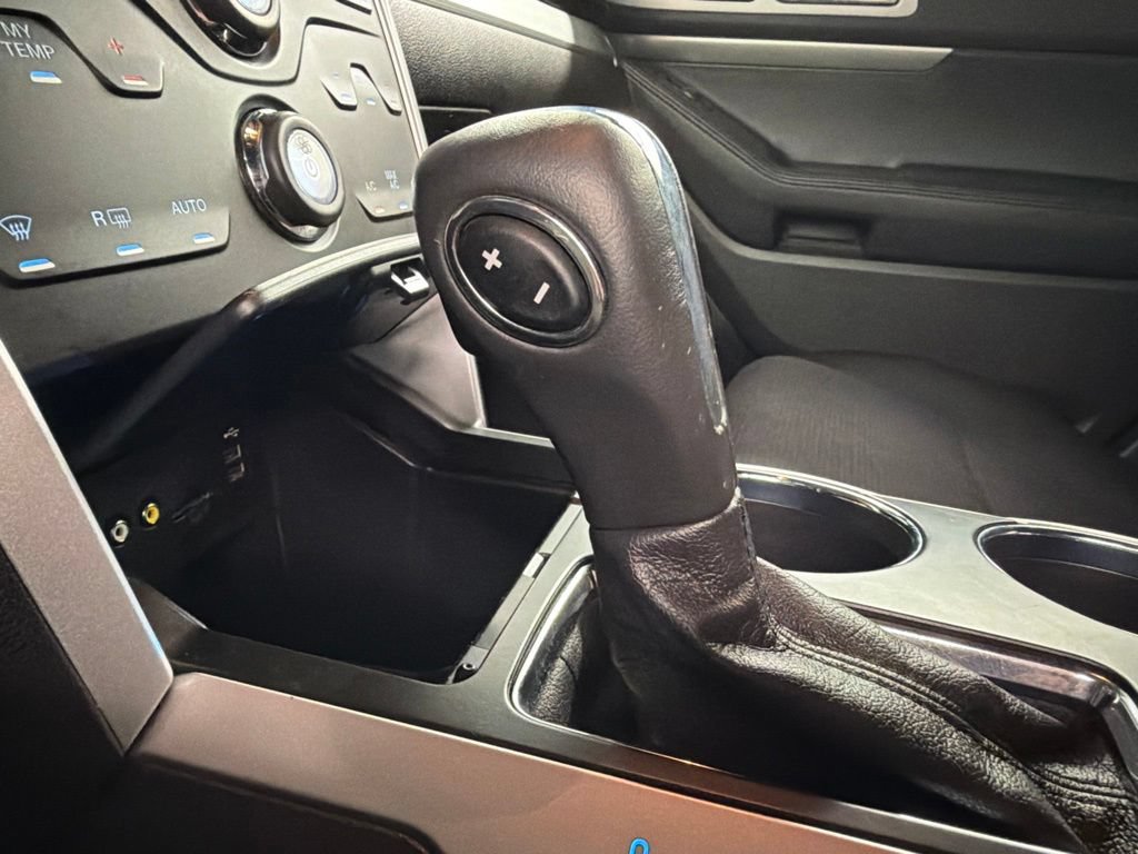 Used 2012 Ford Explorer XLT AWD/4WD image 16