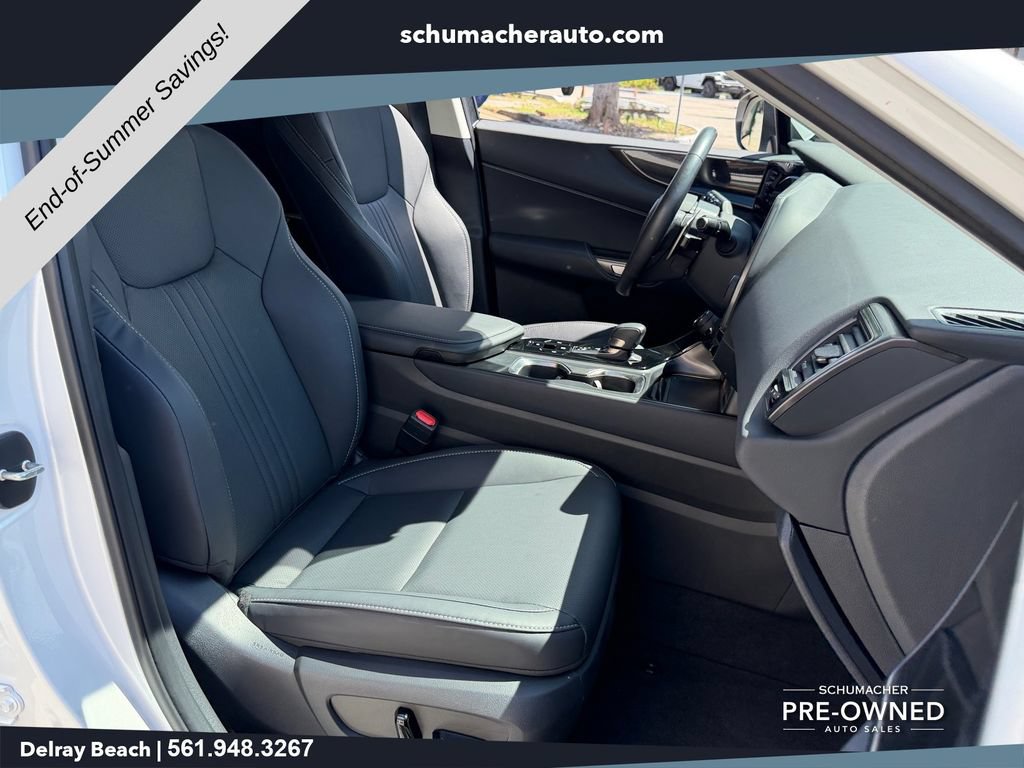Used 2025 Lexus NX 250 FWD w/ Accessory Package (Z2) image 18