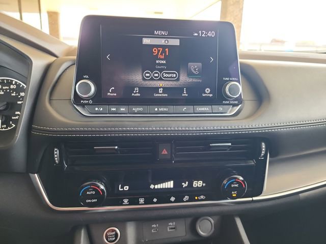 Used 2023 Nissan Rogue SV FWD image 17