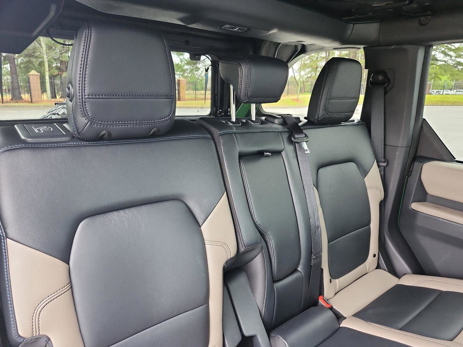 Used 2023 Ford Bronco Wildtrak image 9