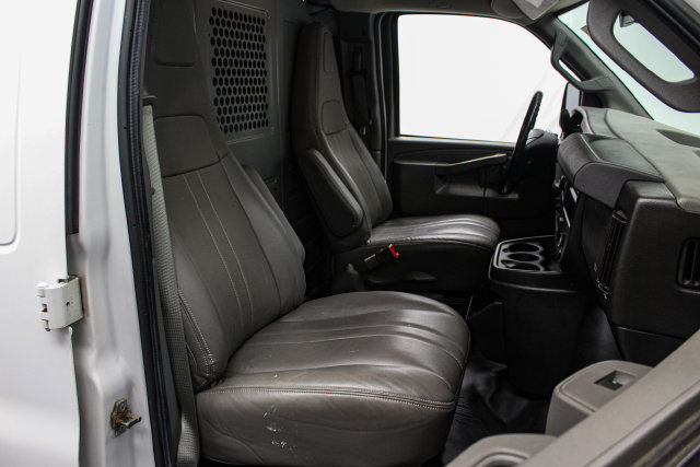 Certified 2021 Chevrolet Express 2500 w/ Driver Convenience Package RWD image 17