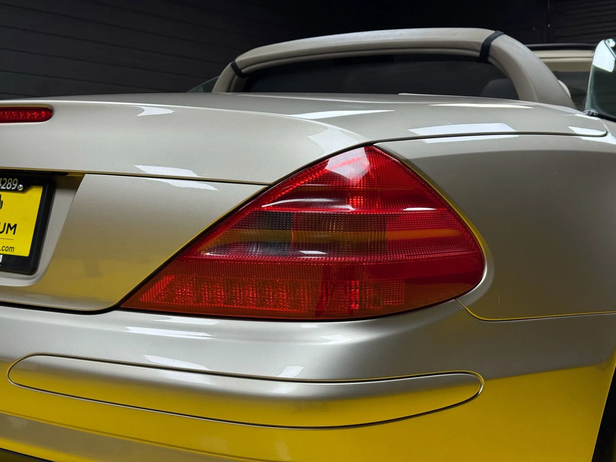 Used 2003 Mercedes-Benz SL 500 image 8
