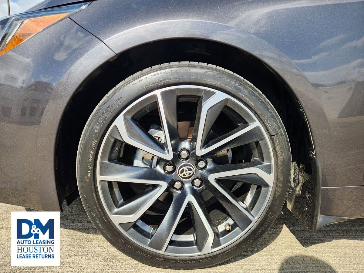 Used 2022 Toyota Corolla XSE FWD image 18