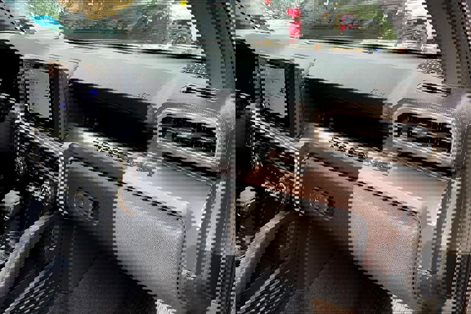 Certified 2025 Toyota Tacoma SR5 image 17