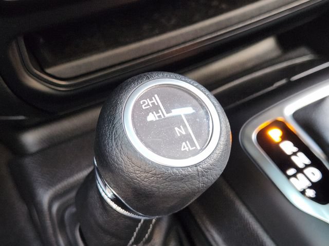 Used 2026 Jeep Wrangler Unlimited Sahara AWD/4WD image 21