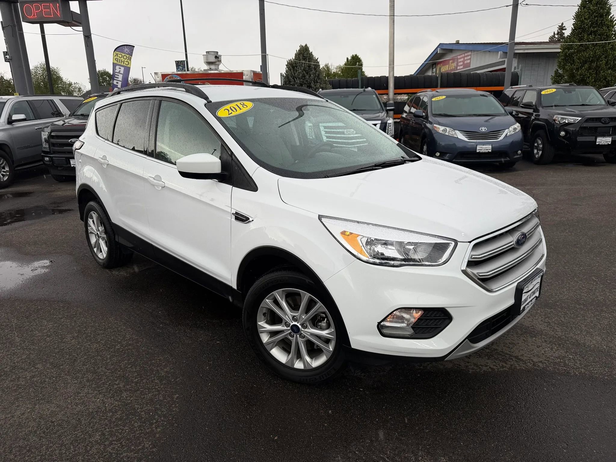 Used 2018 Ford Escape SE AWD/4WD image 3