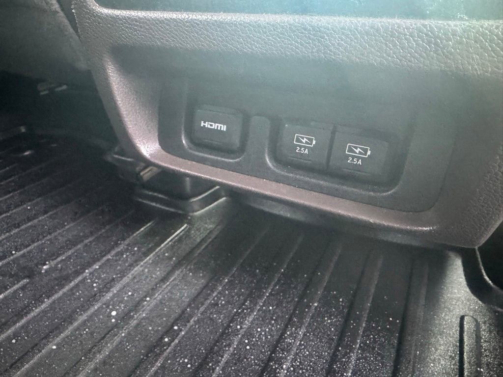 Used 2018 Honda Odyssey Touring image 32