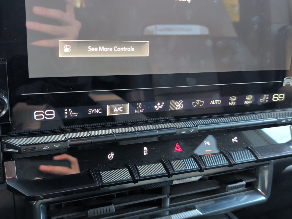 Used 2026 GMC Hummer EV SUV AWD/4WD image 23