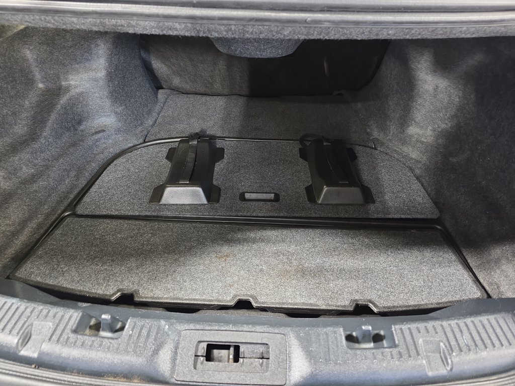 Used 2015 Lincoln MKS AWD w/ Equipment Group 101A image 12