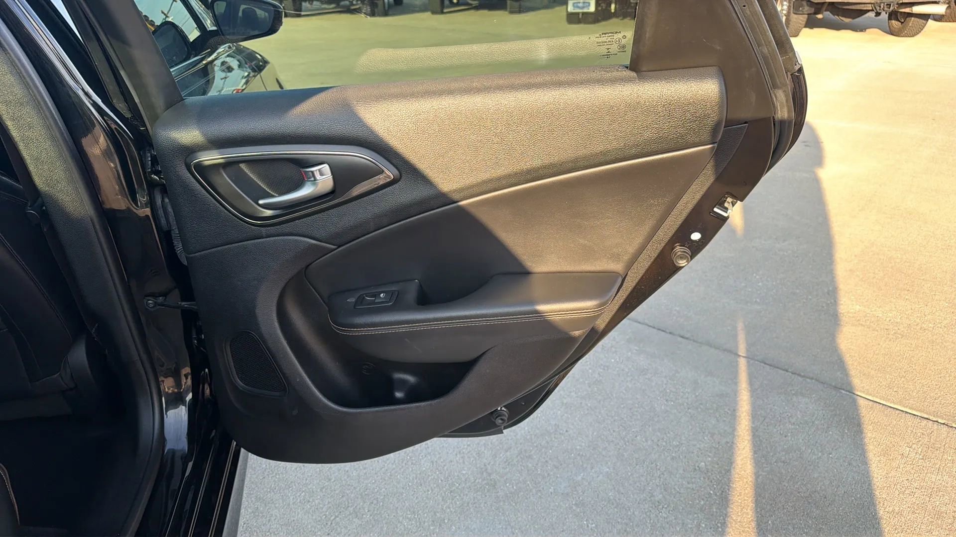 Used 2015 Chrysler 200 C w/ Navigation & Sound Group I image 78